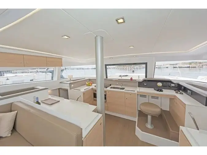 GALASSIA, Interior image