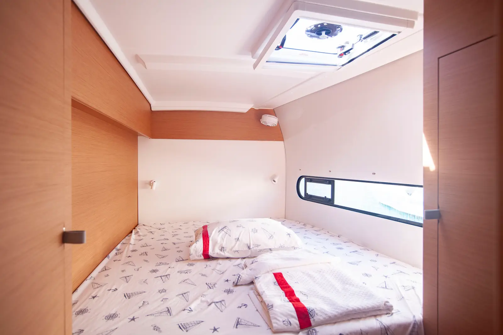 Teo & Kuzey, Front Cabin (starboard side)