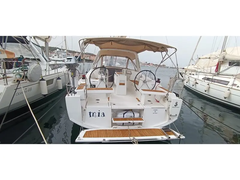 Mia, Oceanis 35.1