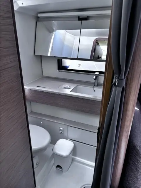 Iris, photo 9