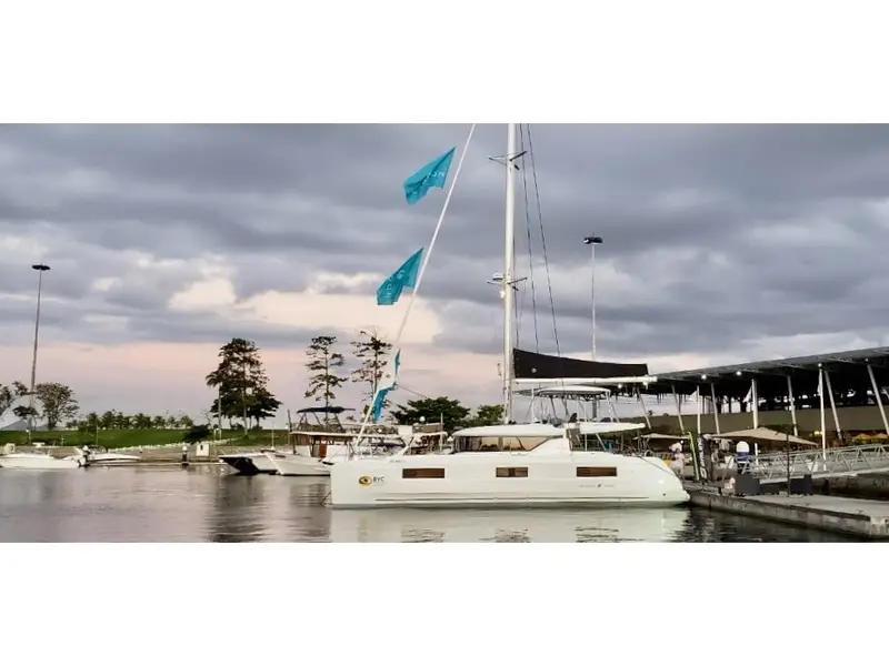 BYC PARATY , Lagoon 46
