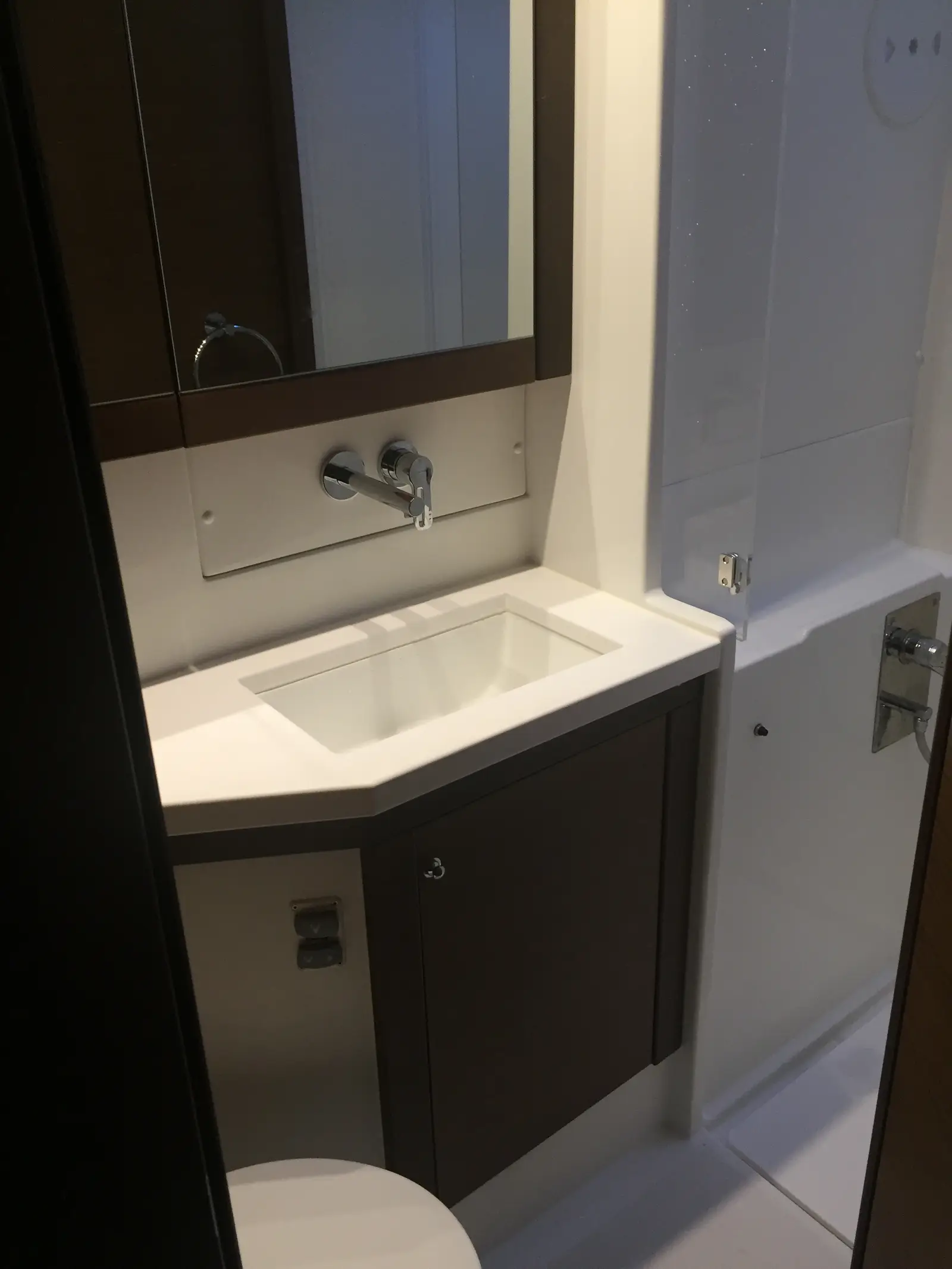 Toja, Bath / toilet 1