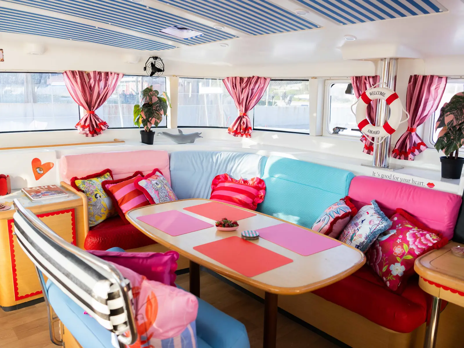 Strawberry, Interior image