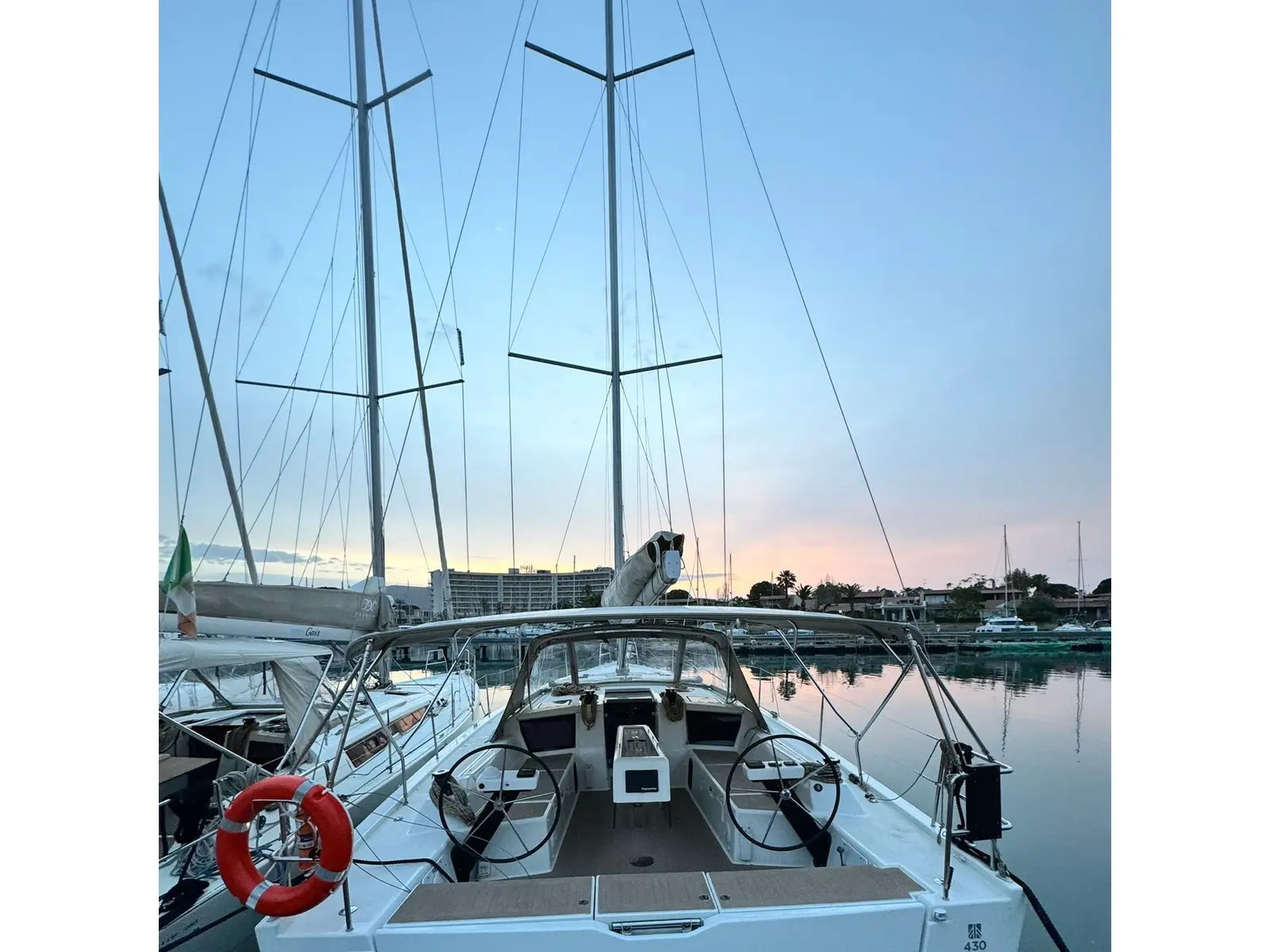 Ventotene, Main image