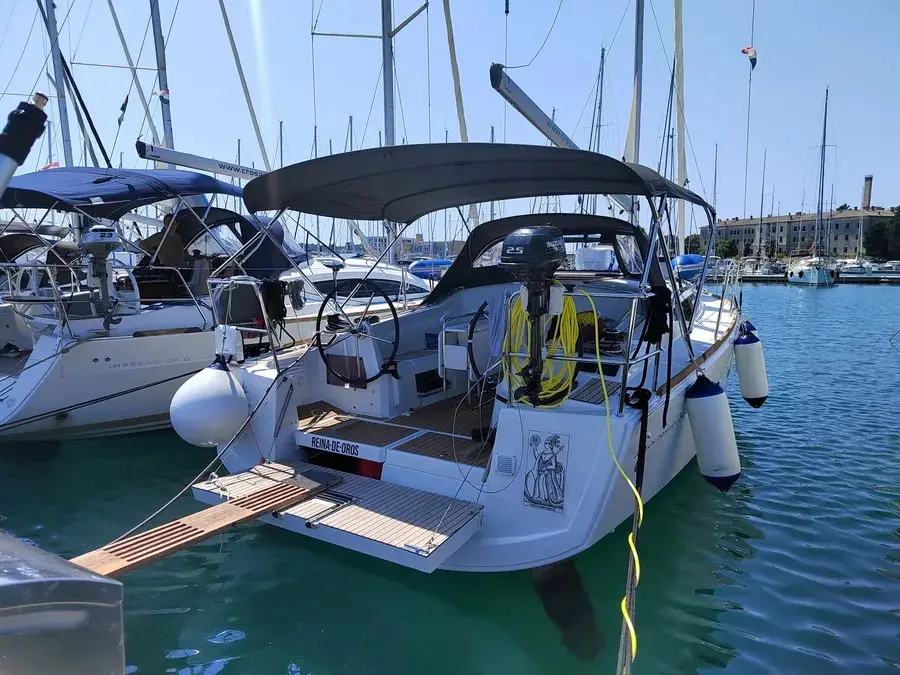 Reina De Oros, Sun Odyssey 349