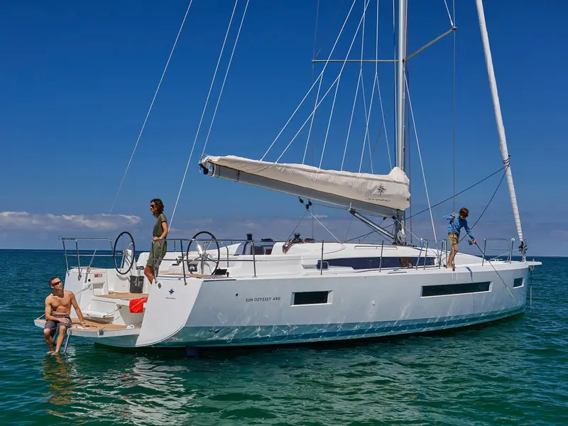 PNOE, Sun Odyssey 490