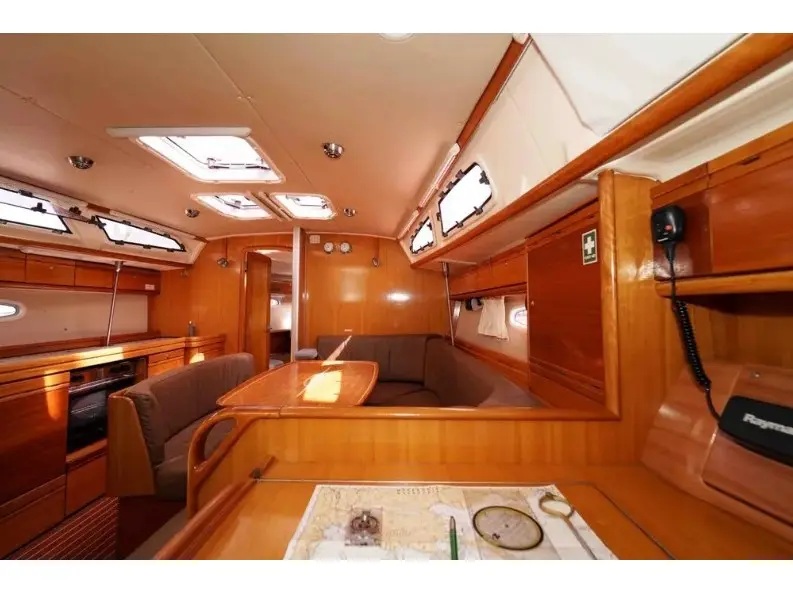 ARIADNI, Interior image
