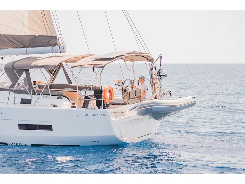 Venus, Dufour 530
