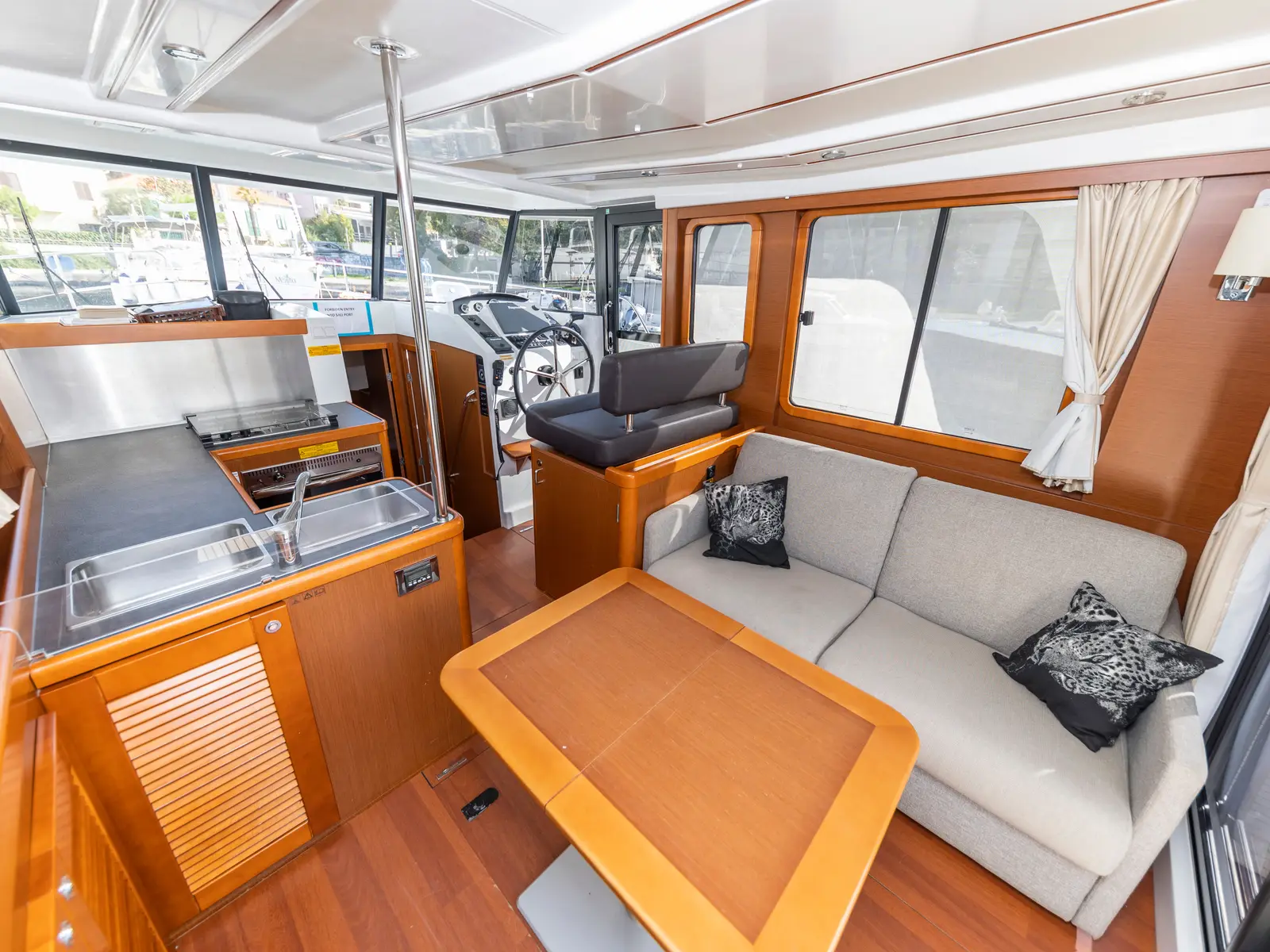 Blue Sky, Interior image