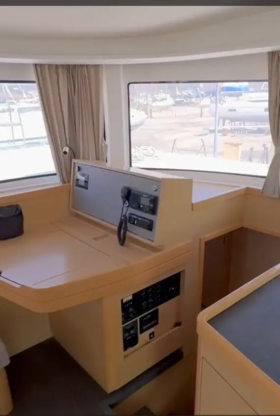 ALBERTINA  2025 refit - A/C  , Generator , Solar , Electric winch, remote control gangway, Foto 8
