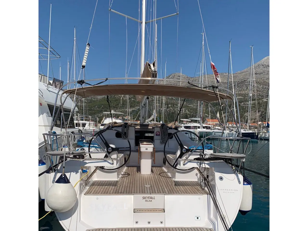 Skyfall, Elan Impression 45