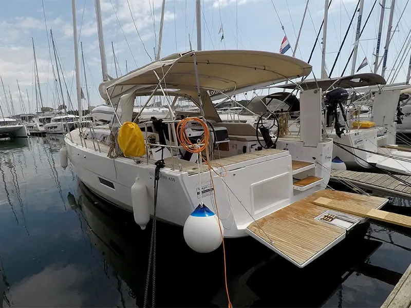 FREYA, Dufour 430