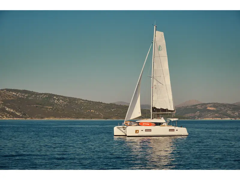 BRIGHT SKY, Lagoon 42
