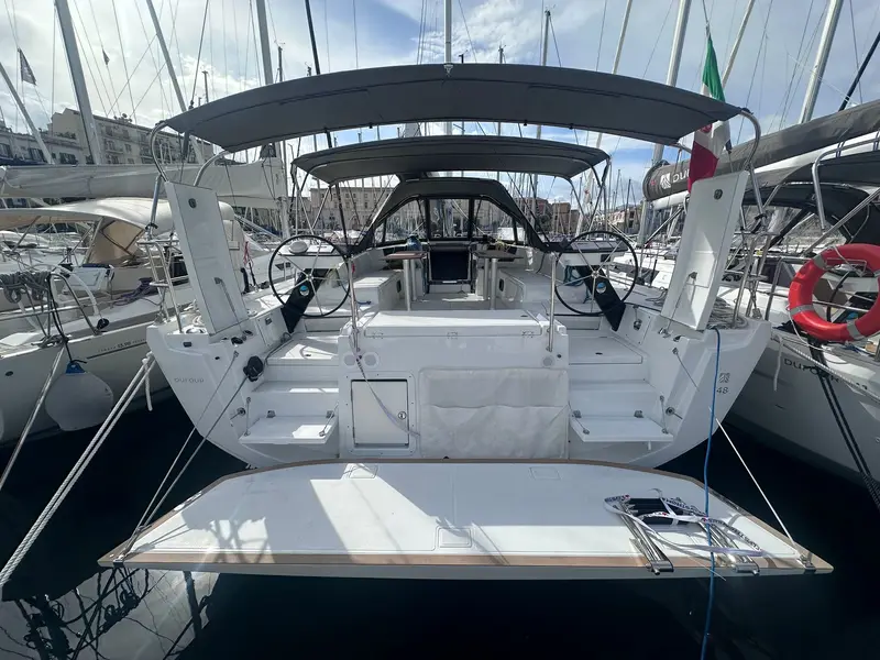 Thetis, Dufour 48