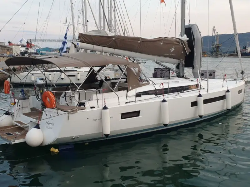 Helia (A/C, Gen. 10kVA, Electric Winch NEW 2022), Sun Odyssey 490