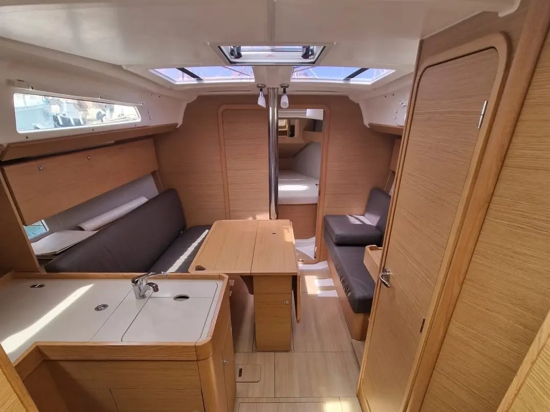 Barbossa, Interior image