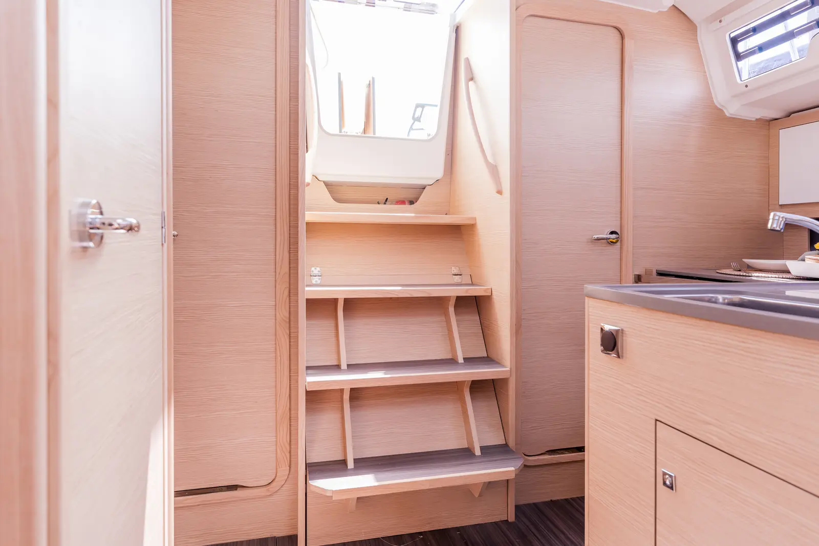 Sunsail 37.3 Premium Plus, Foto 16
