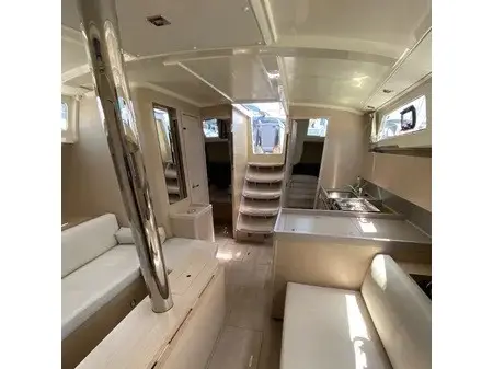 Kalypso, Interior image