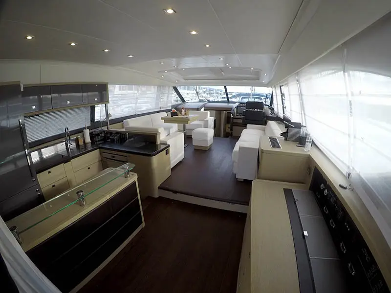 JANA, Interior image
