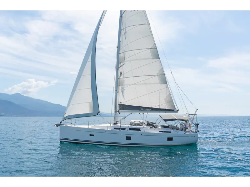 Triton, Hanse 458