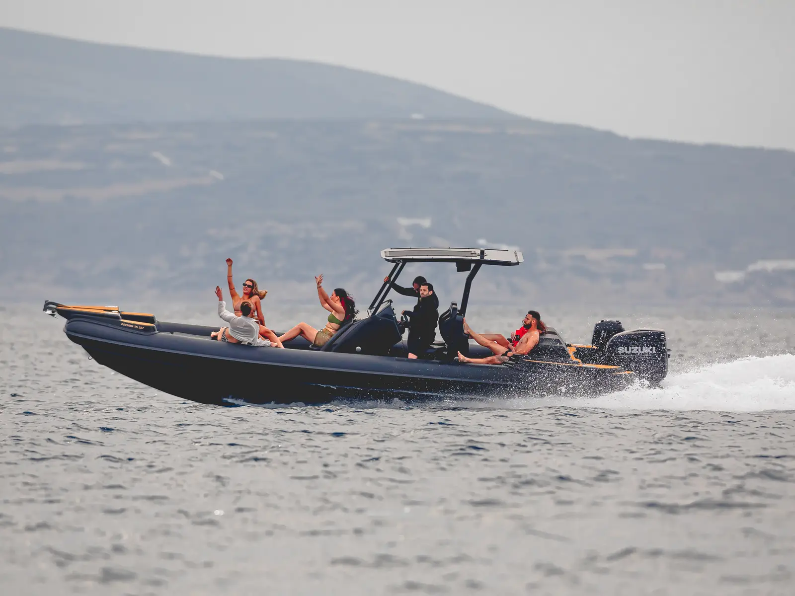 Portara, Motorboat