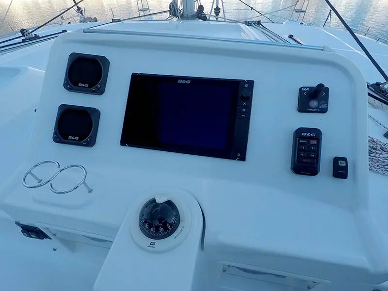 Saelma, Lagoon 450 F