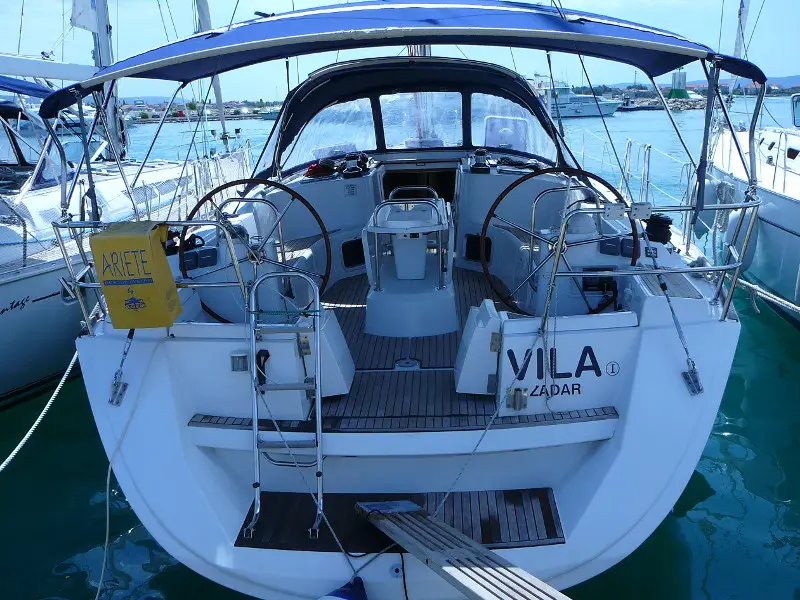 Vila I, Sun Odyssey 49i