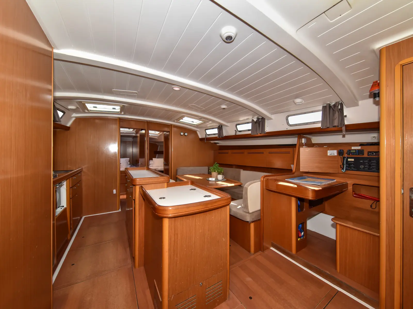 Principessa, Interior image