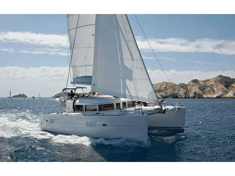 Providence, Lagoon 410 S2