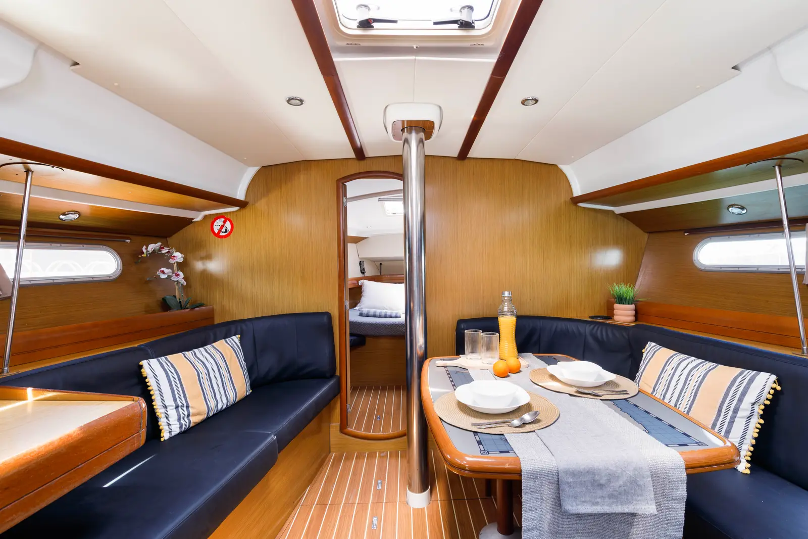 Imagine, Interior image