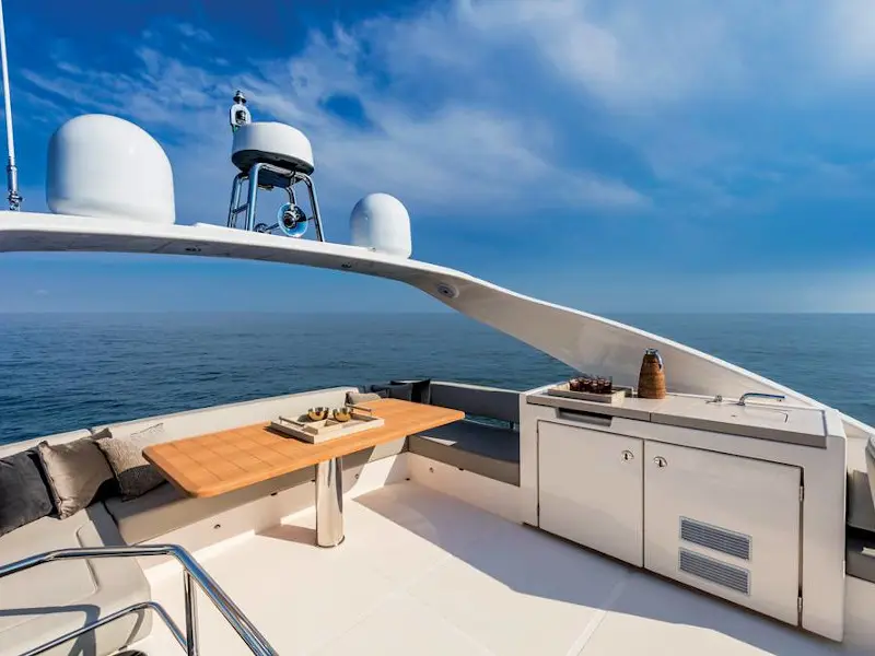 MY WAY, FlyBridge DiningArea