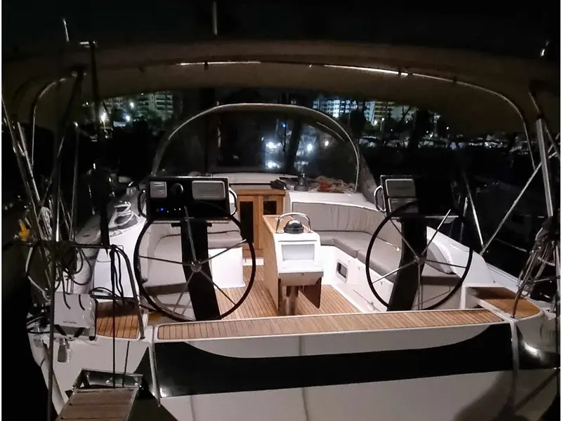 Oreo, Bavaria Cruiser 51