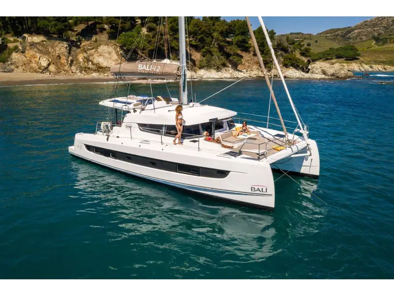 Silver IX, Main image