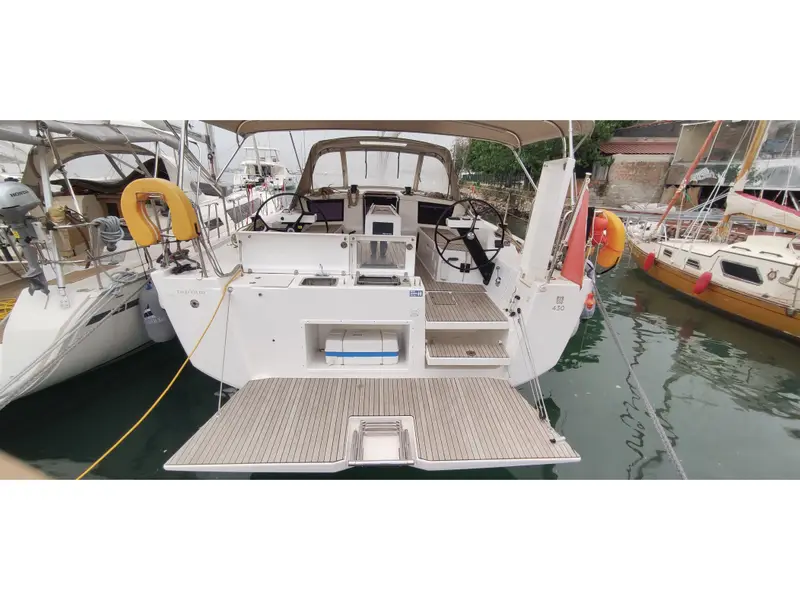 Enki, Dufour 430
