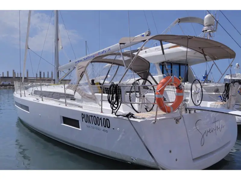 Sventola, Sun Odyssey 490