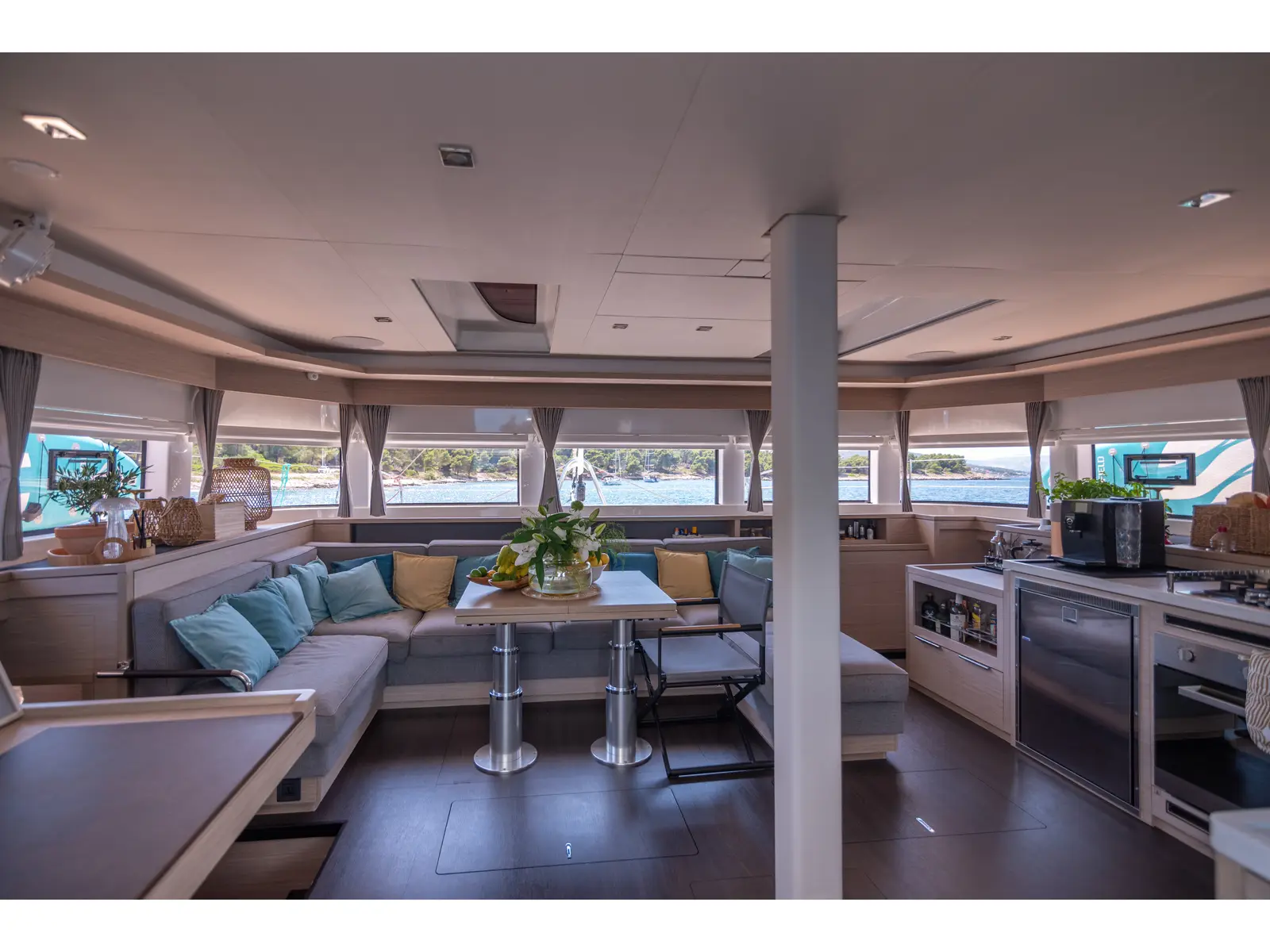 ADRIATIC PEARL, Interior image