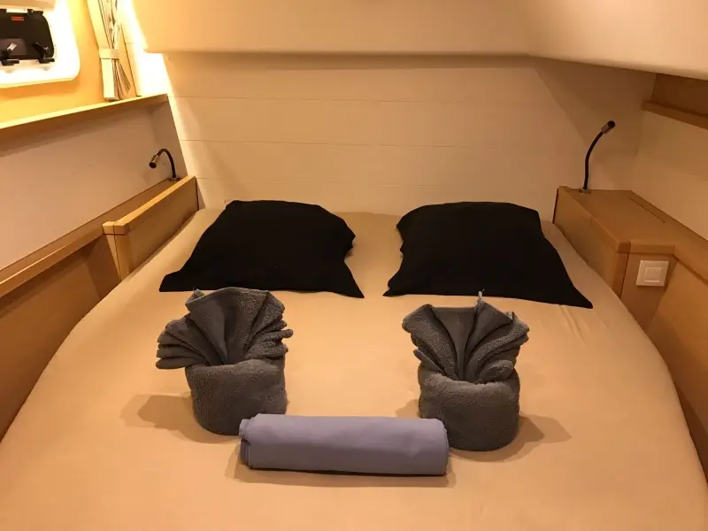 Belle, Double Cabin 3