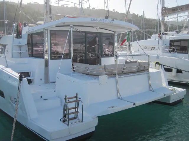 MARIA ELENA, Main image