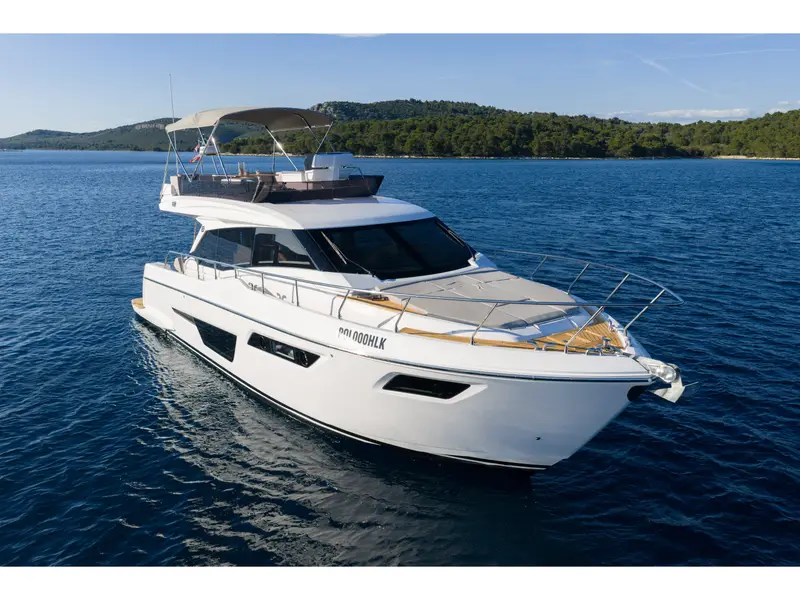 Premium, Ferretti 500