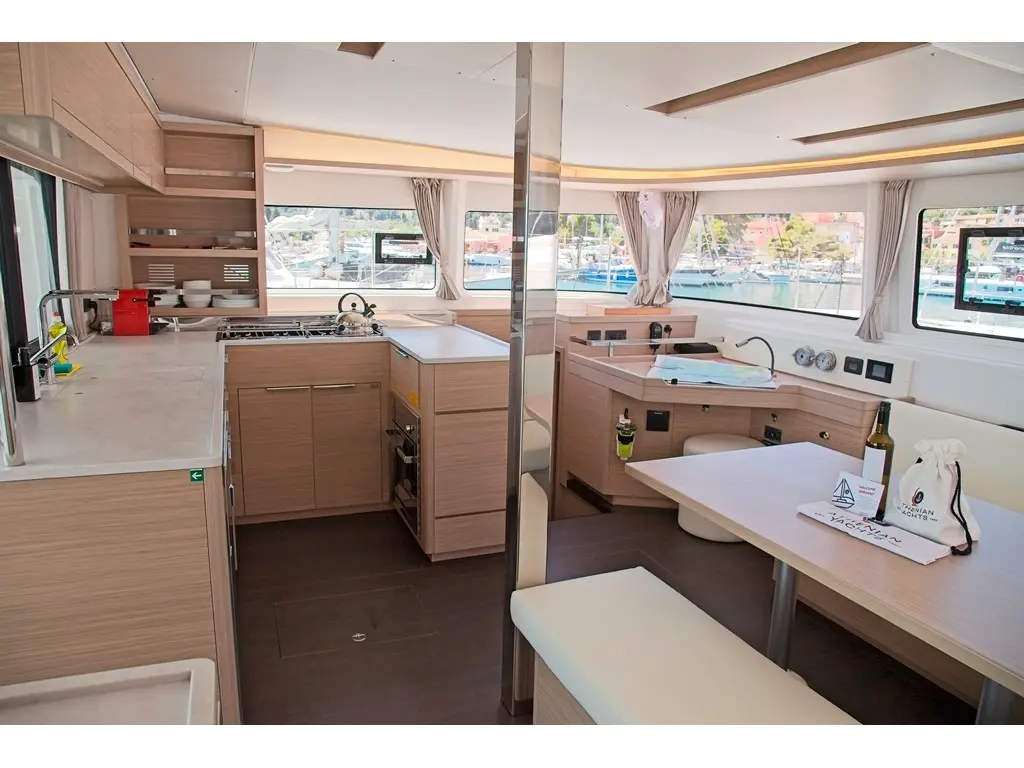 DAFNI, Interior image