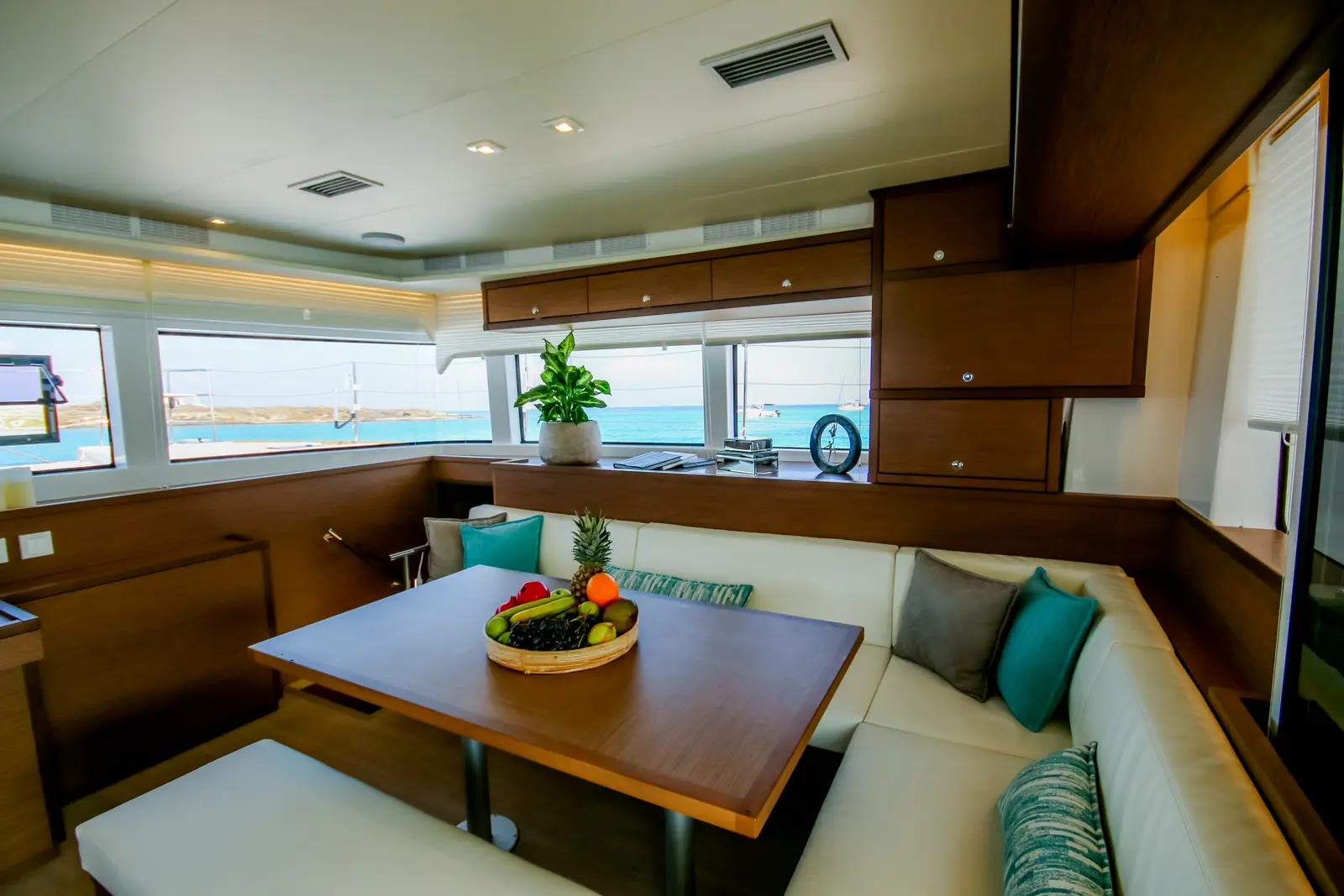 ELVIRA 52, Foto 13
