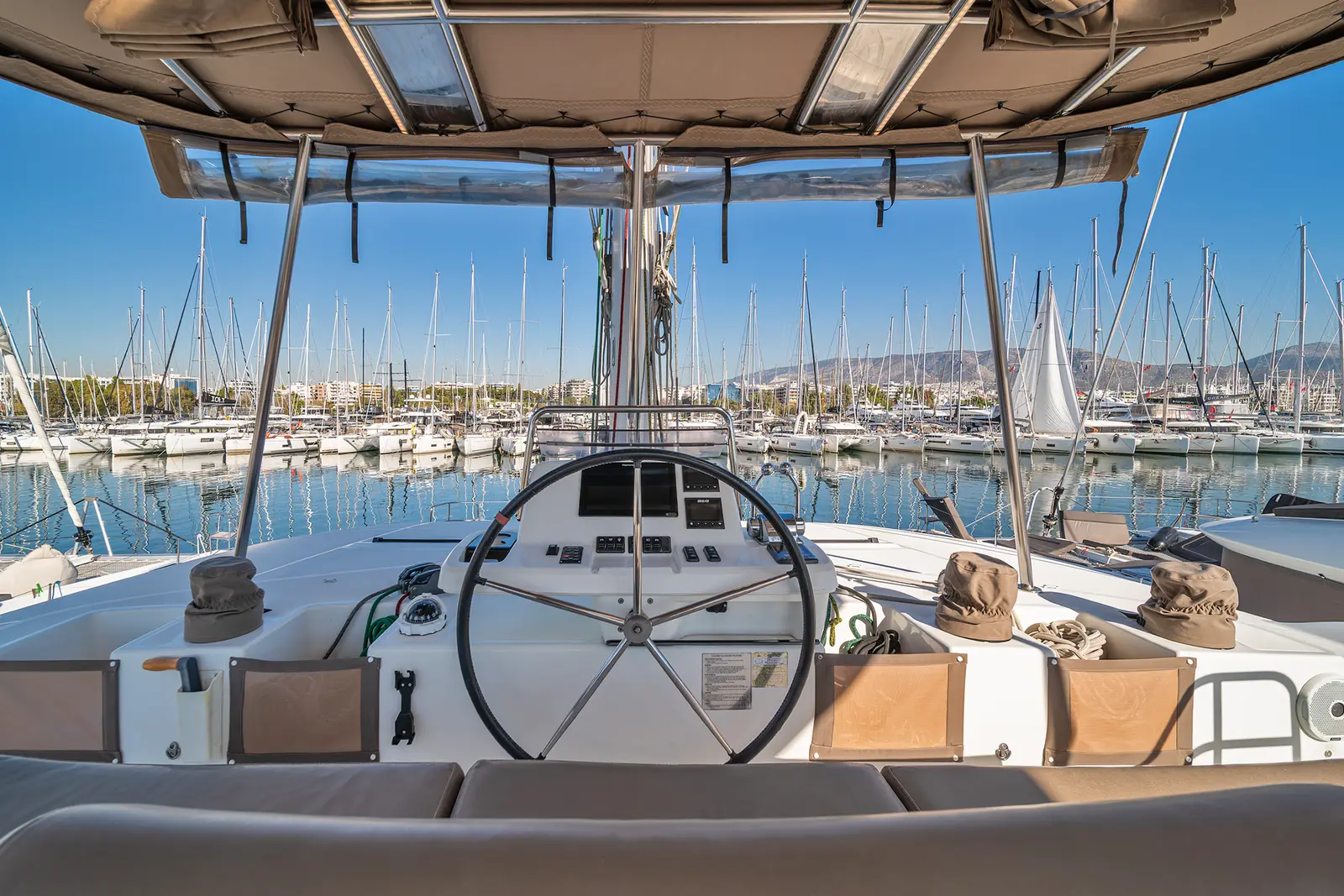 Spiros (ONLY SKIPPERED), Foto 3