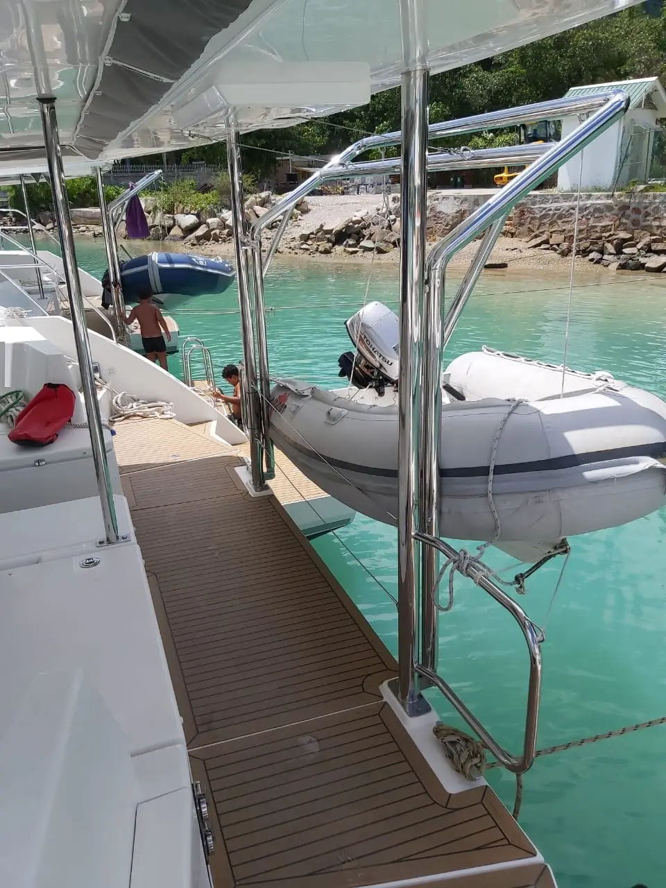 La Pelosa II, dinghy