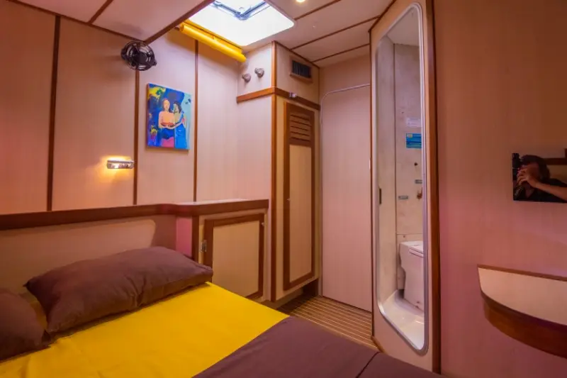 Cabin G11, Cabin 3