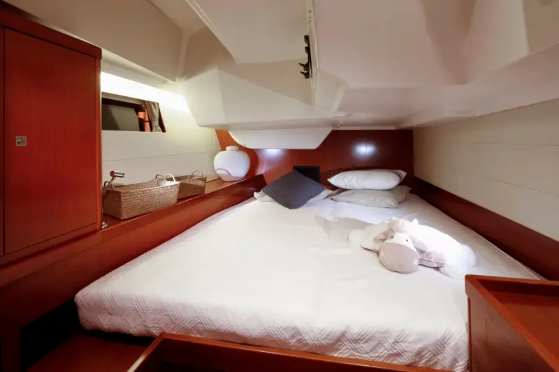 Nabucco: Forward Cabin #2 (Cabin Charter - 2 pax) Fully Crewed, ALL EXPENSES, Foto 15