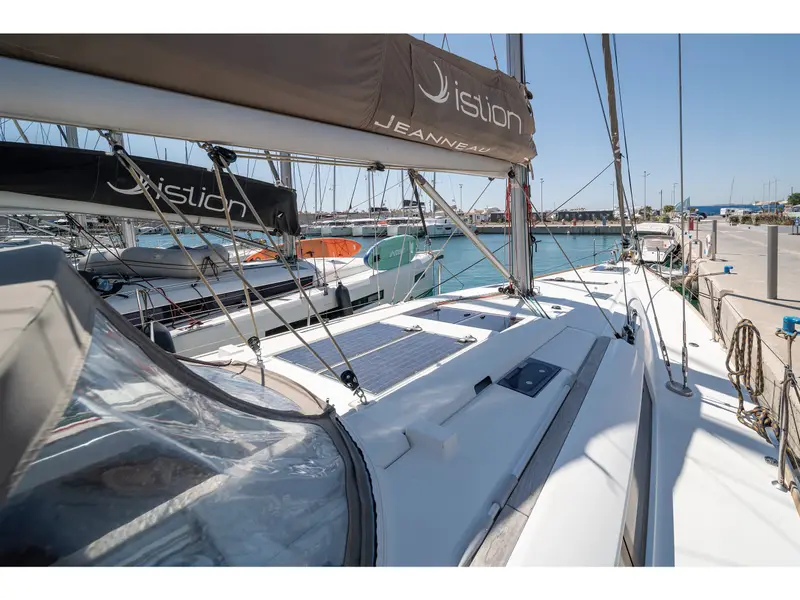 Sirius, Sun Odyssey 479