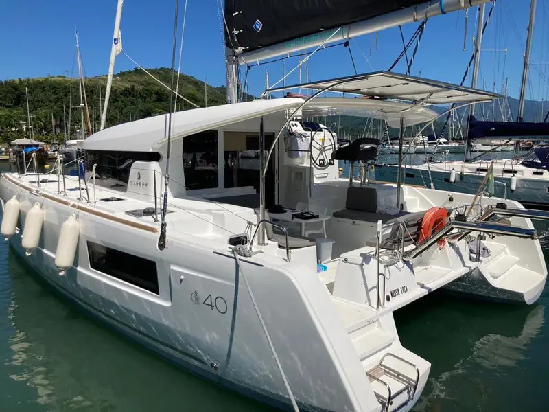 ATMOSFERA W, Lagoon 40