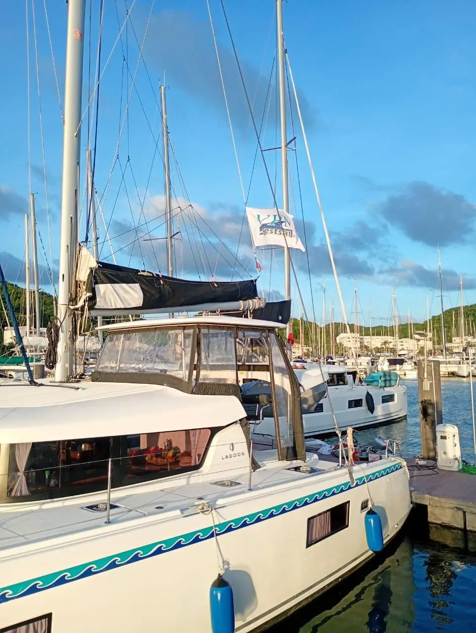 Uiara, Bimini/Sail