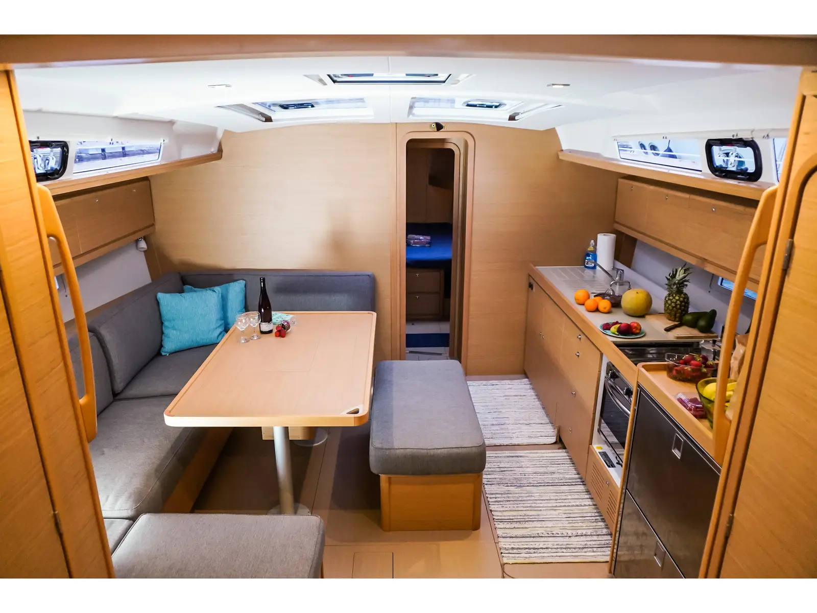 Joanne, Interior image