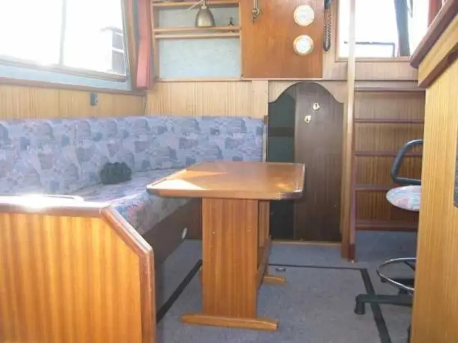 Comfort, Interior image